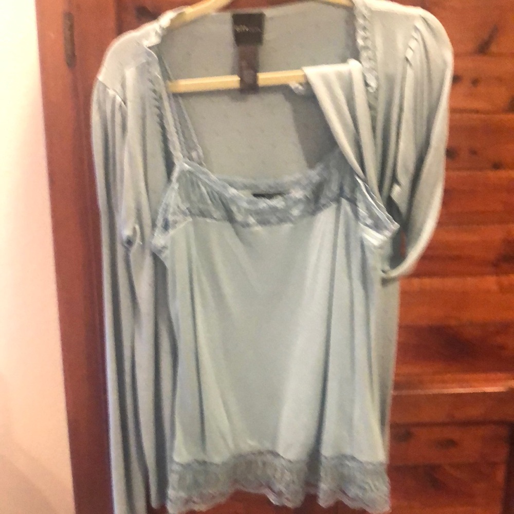 Soft feminine detailed blue sweater set